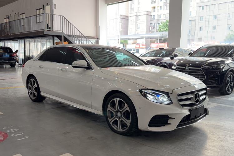 Used Mercedes-Benz E-Class 2016 E 300 L Sporty and Stylish Model Exterior 1