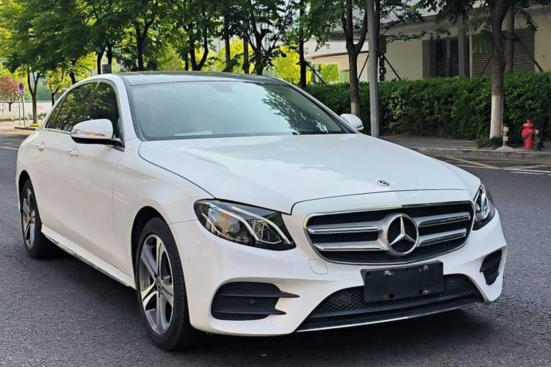 Used Mercedes-Benz E-Class 2016 E 200 L Sport Edition Exterior 2