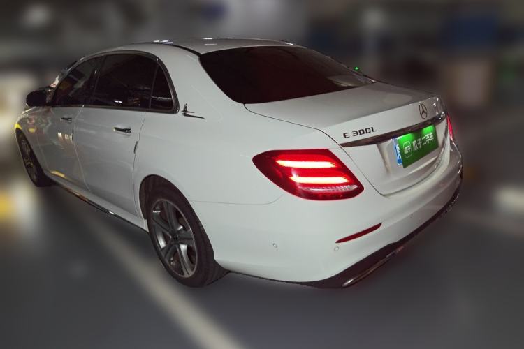 Used Mercedes-Benz E-Class 2016 E 200 L Sport Edition Exterior 2