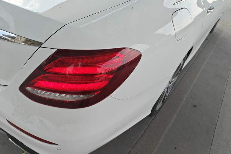Used Mercedes-Benz E-Class 2016 E 200 L Sport Edition Exterior 3
