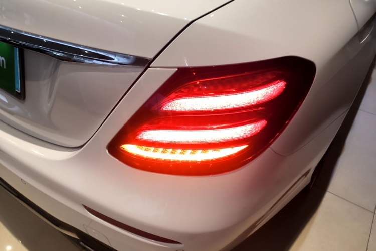 Used Mercedes-Benz E-Class 2016 E 300 L Sport Luxury Model Exterior 3