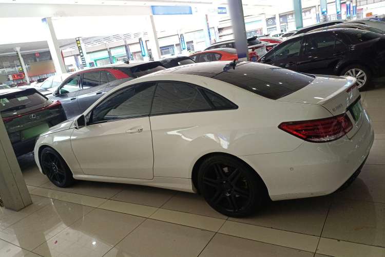 Used Mercedes-Benz E-Class 2016 E 200 Coupe Dynamic Edition Exterior 3