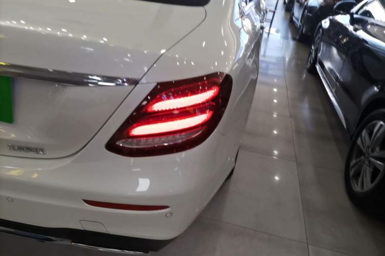 Used Mercedes-Benz E-Class 2016 E 300 L Sport Luxury Model Exterior 3