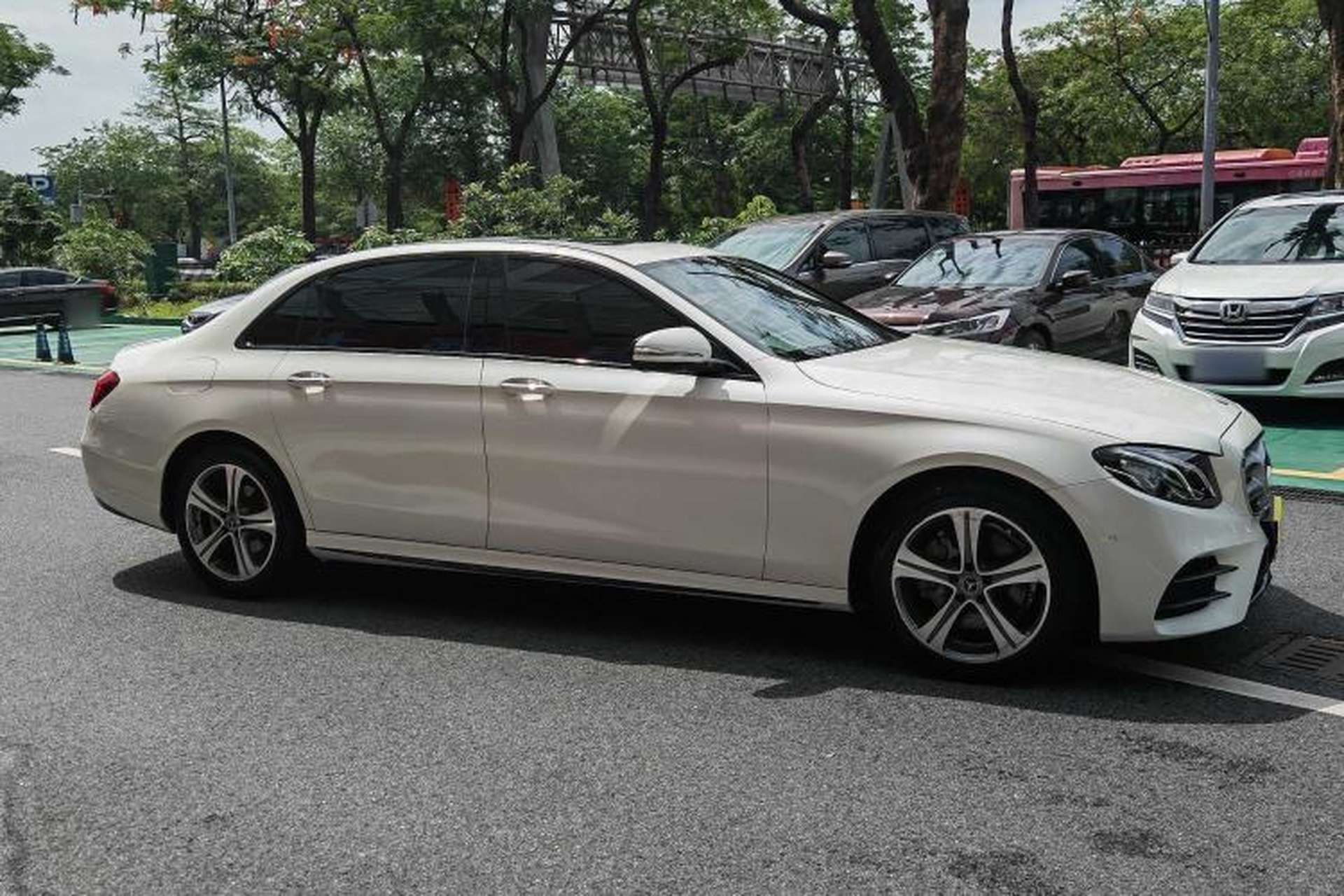 Used Mercedes-Benz E-Class 2016 E 200 L Sport Edition Exterior 3