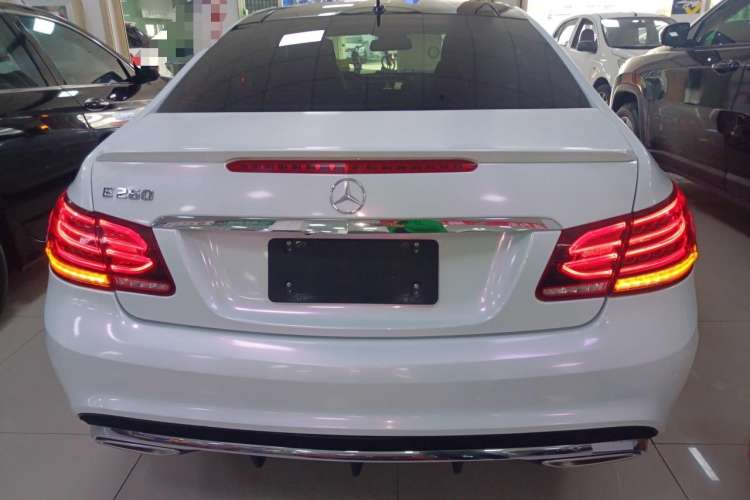 Used Mercedes-Benz E-Class 2016 E 260 Coupe Dynamic Edition Exterior 4