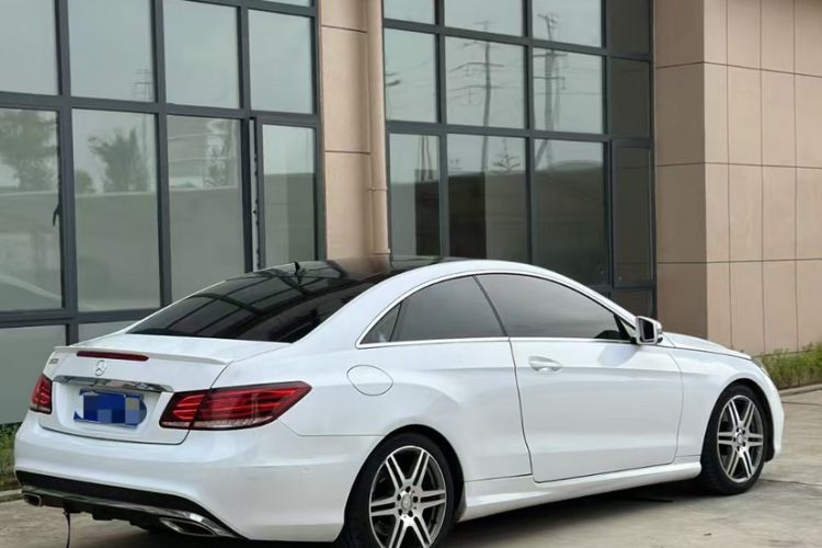 Used Mercedes-Benz E-Class 2016 E 200 Coupe Dynamic Edition Exterior 4