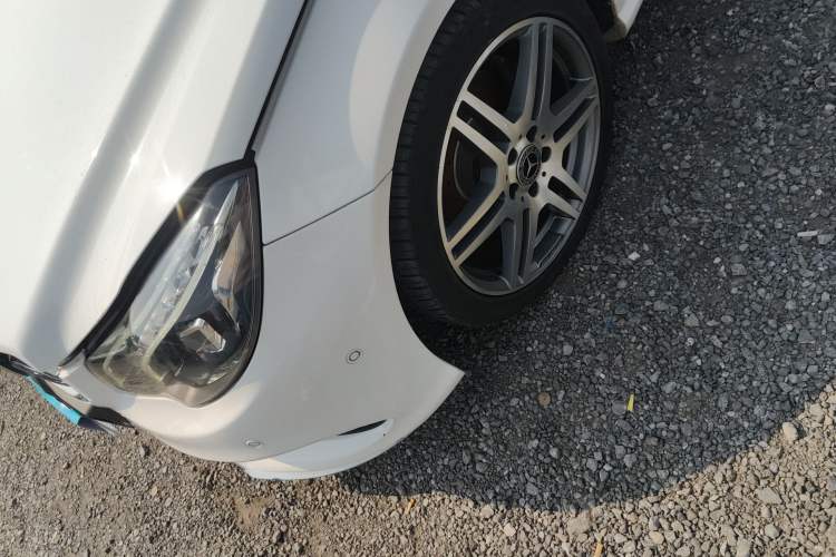 Used Mercedes-Benz E-Class 2016 E 200 Coupe Dynamic Edition Exterior 4