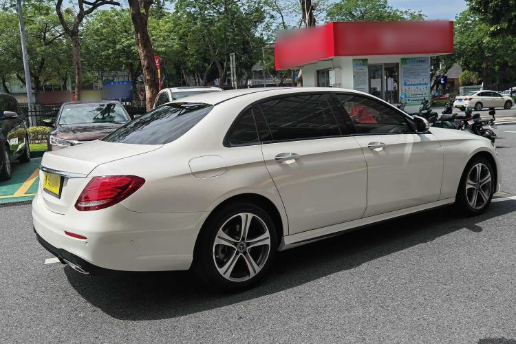 Used Mercedes-Benz E-Class 2016 E 200 L Sport Edition Exterior 4