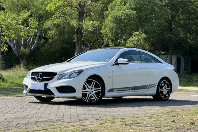 Used Mercedes-Benz E-Class 2016 E 200 Coupe Dynamic Edition Exterior 4