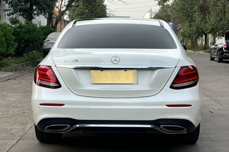 Used Mercedes-Benz E-Class 2016 E 300 L Sport Luxury Model Exterior 4