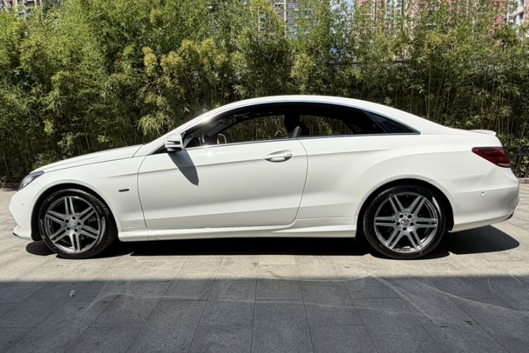 Used Mercedes-Benz E-Class 2016 E 200 Coupe Dynamic Edition Exterior 5