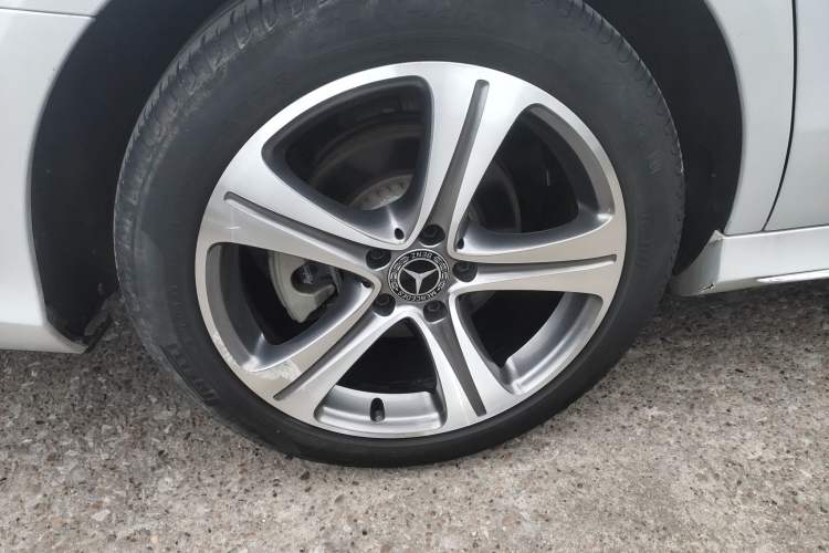 Used Mercedes-Benz E-Class 2016 E 200 L Sport Edition Exterior 5