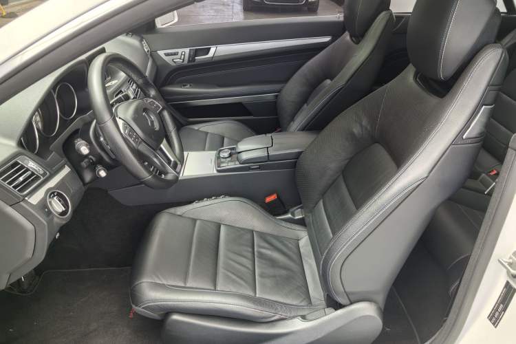 Used Mercedes-Benz E-Class 2016 E 200 Coupe Dynamic Edition Exterior 7