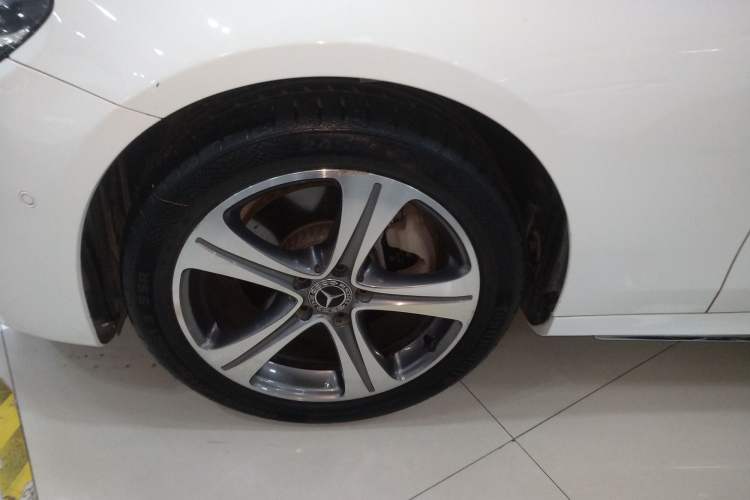 Used Mercedes-Benz E-Class 2016 E 200 L Sport Edition Exterior 7