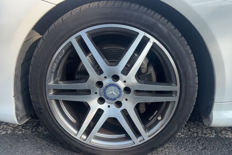 Used Mercedes-Benz E-Class 2016 E 260 Coupe Dynamic Edition Exterior 9