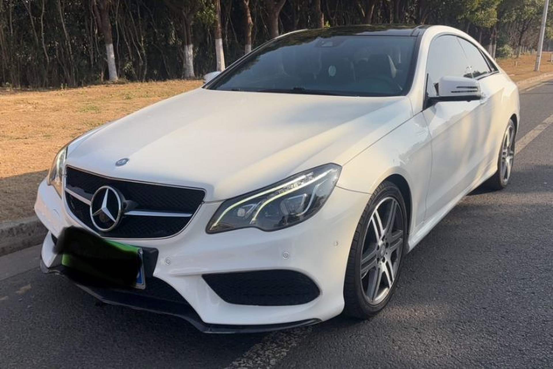 Used Mercedes-Benz E-Class 2016 E 260 Coupe Dynamic Edition Front Left 45 Deg