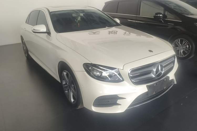 Used Mercedes-Benz E-Class 2016 E 200 L Sport Edition Front Right 45 Deg