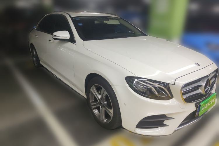 Used Mercedes-Benz E-Class 2016 E 200 L Sport Edition Front Right 45 Deg
