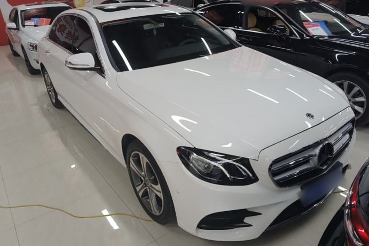 Used Mercedes-Benz E-Class 2016 E 200 L Sport Edition Front Right 45 Deg