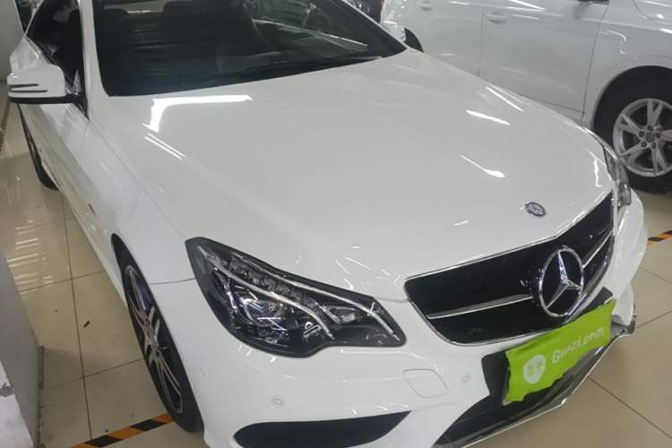 Used Mercedes-Benz E-Class 2016 E 260 Coupe Dynamic Edition Front Right 45 Deg