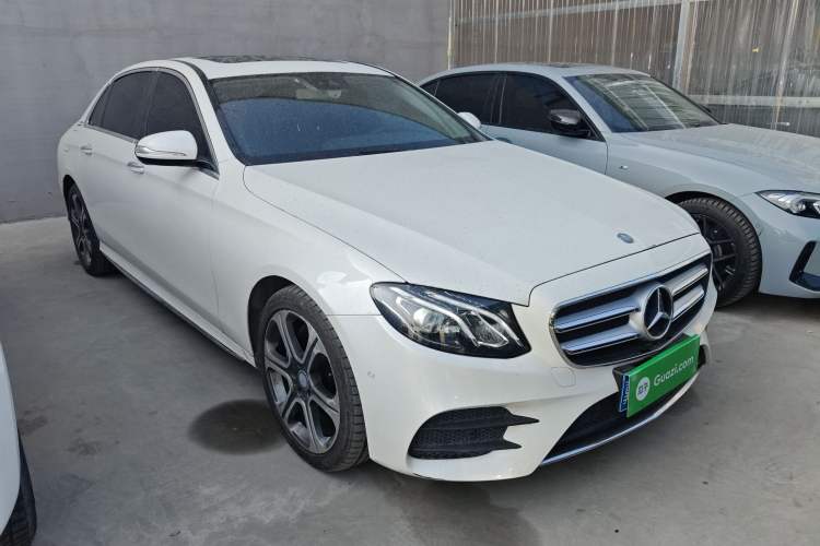 Used Mercedes-Benz E-Class 2016 E 300 L Sporty and Stylish Model Front Right 45 Deg