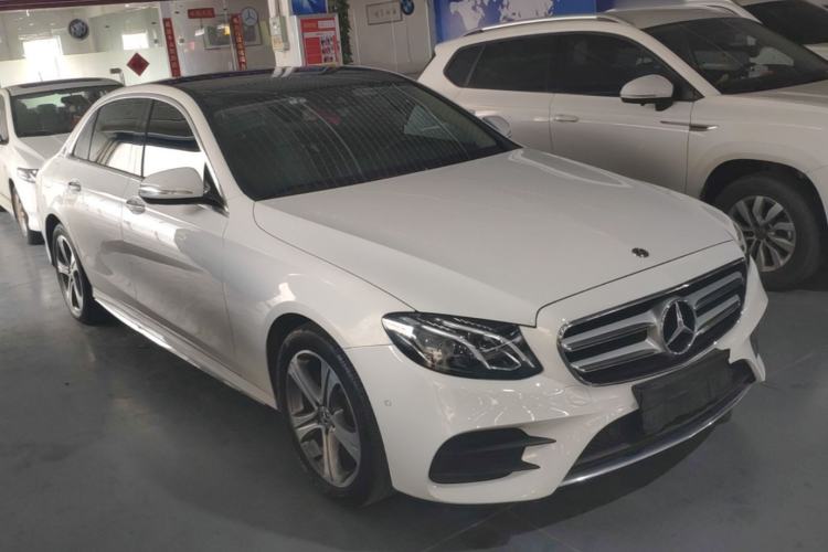 Used Mercedes-Benz E-Class 2016 E 200 L Sport Edition Front Right 45 Deg