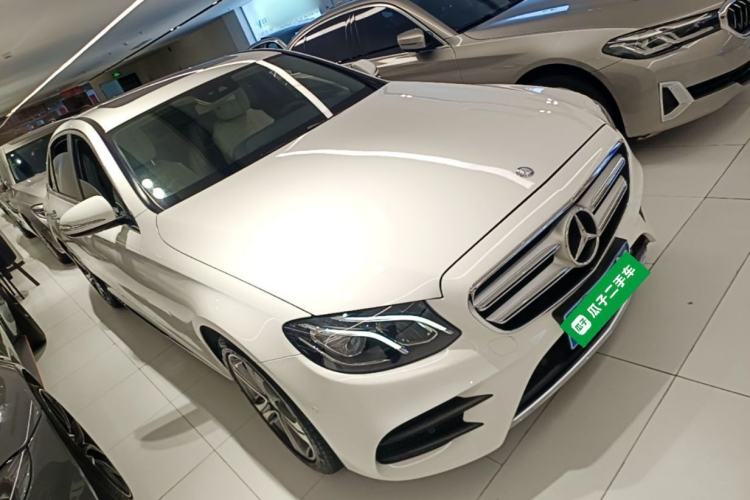 Used Mercedes-Benz E-Class 2016 E 200 L Sport Edition Front Right 45 Deg