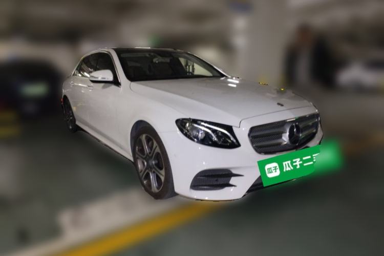 Used Mercedes-Benz E-Class 2016 E 300 L Sporty and Stylish Model Front Right 45 Deg