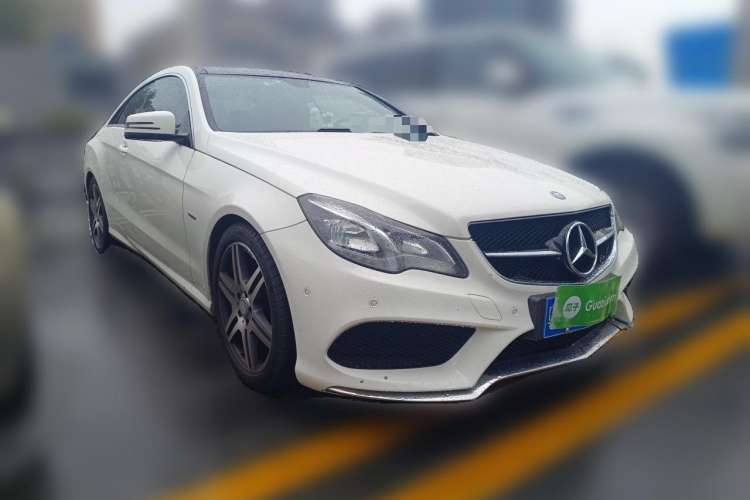 Used Mercedes-Benz E-Class 2016 E 200 Coupe Dynamic Edition Front Right 45 Deg