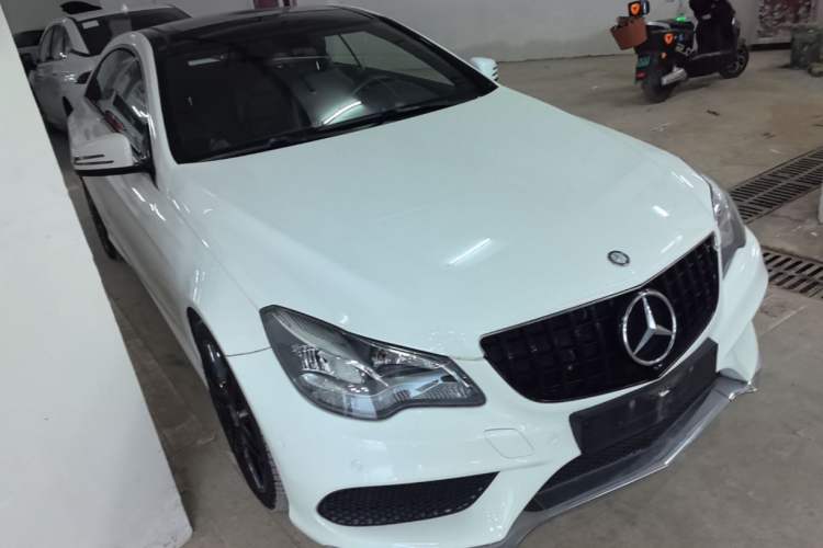 Used Mercedes-Benz E-Class 2016 E 200 Coupe Dynamic Edition Front Right 45 Deg