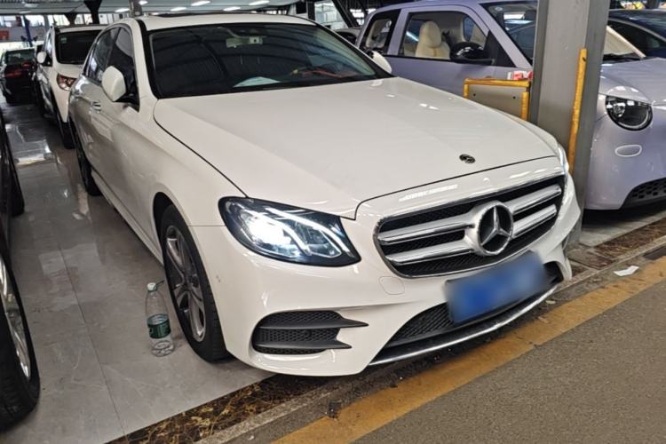 Used Mercedes-Benz E-Class 2016 E 200 L Sport Edition Front Right 45 Deg