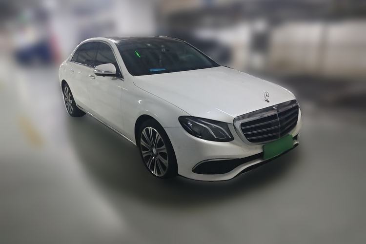 Used Mercedes-Benz E-Class 2016 E 300 L Luxury Model Front Right 45 Deg