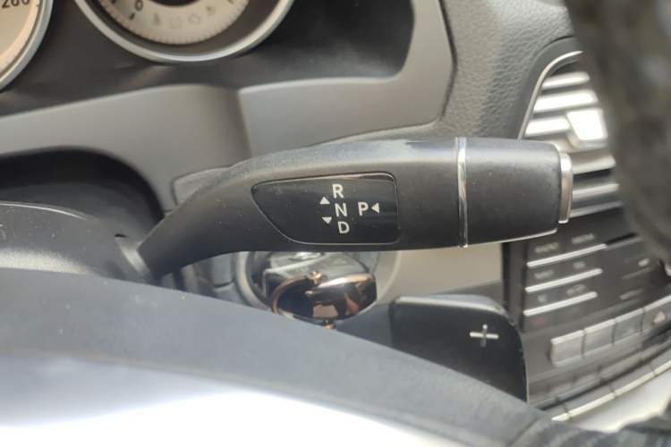 Used Mercedes-Benz E-Class 2016 E 200 Coupe Dynamic Edition Gear Lever