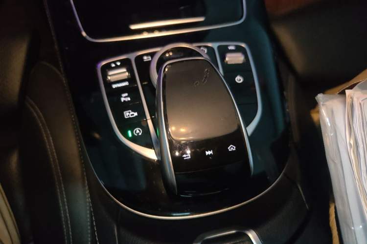 Used Mercedes-Benz E-Class 2016 E 200 L Sport Edition Gear Lever