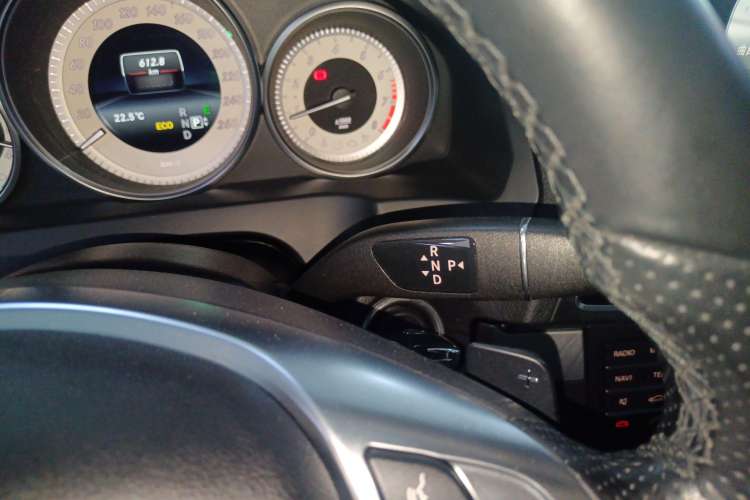 Used Mercedes-Benz E-Class 2016 E 260 Coupe Dynamic Edition Gear Lever
