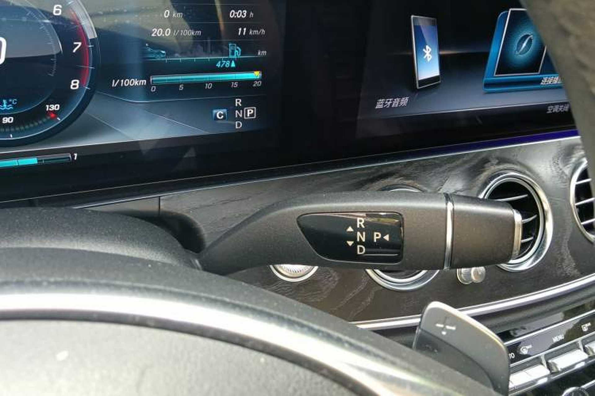 Used Mercedes-Benz E-Class 2016 E 300 L Sporty and Stylish Model Gear Lever