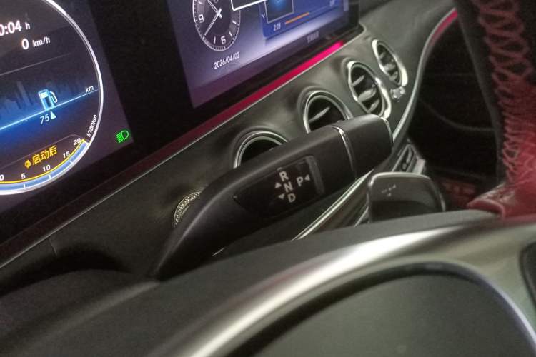 Used Mercedes-Benz E-Class 2016 E 300 L Sport Luxury Model Gear Lever