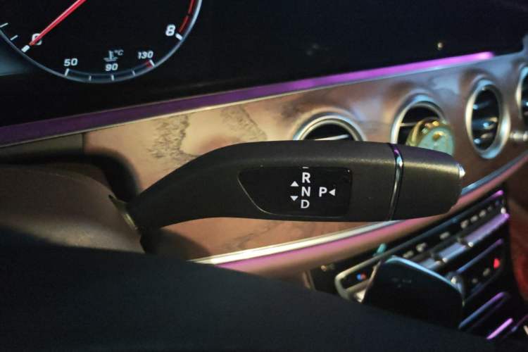 Used Mercedes-Benz E-Class 2016 E 300 L Luxury Model Gear Lever