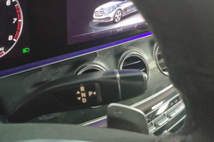 Used Mercedes-Benz E-Class 2016 E 200 L Sport Edition Gear Lever