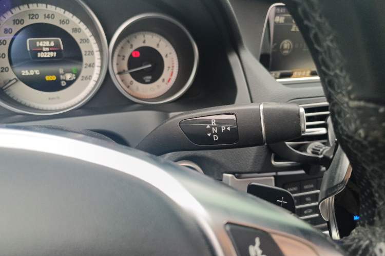 Used Mercedes-Benz E-Class 2016 E 200 Coupe Dynamic Edition Gear Lever