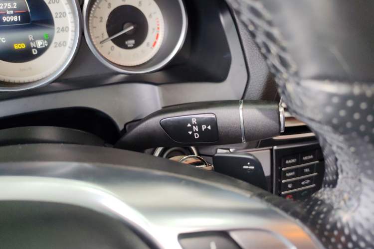 Used Mercedes-Benz E-Class 2016 E 200 Coupe Dynamic Edition Gear Lever