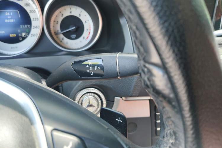 Used Mercedes-Benz E-Class 2016 E 260 Coupe Dynamic Edition Gear Lever