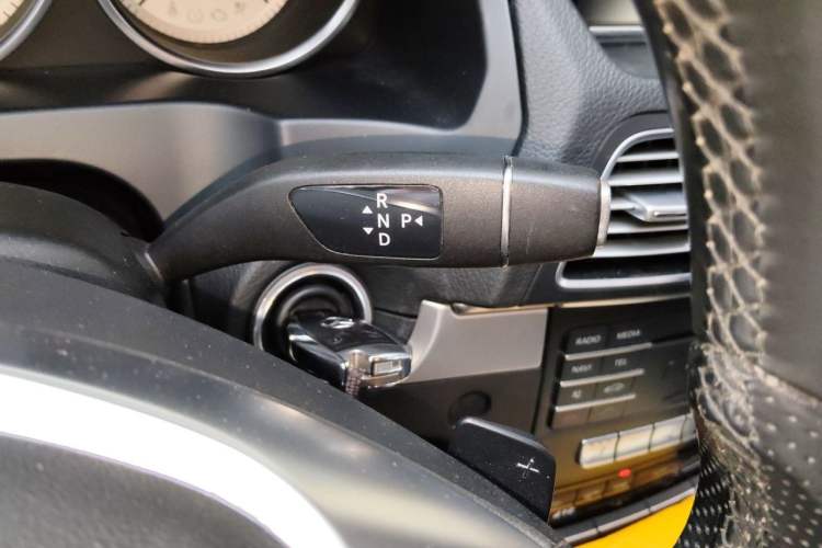 Used Mercedes-Benz E-Class 2016 E 200 Coupe Dynamic Edition Gear Lever