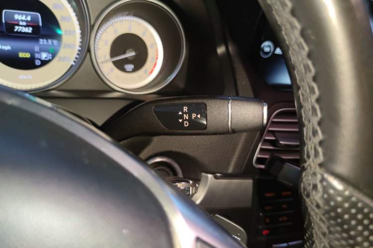 Used Mercedes-Benz E-Class 2016 E 200 Coupe Dynamic Edition Gear Lever