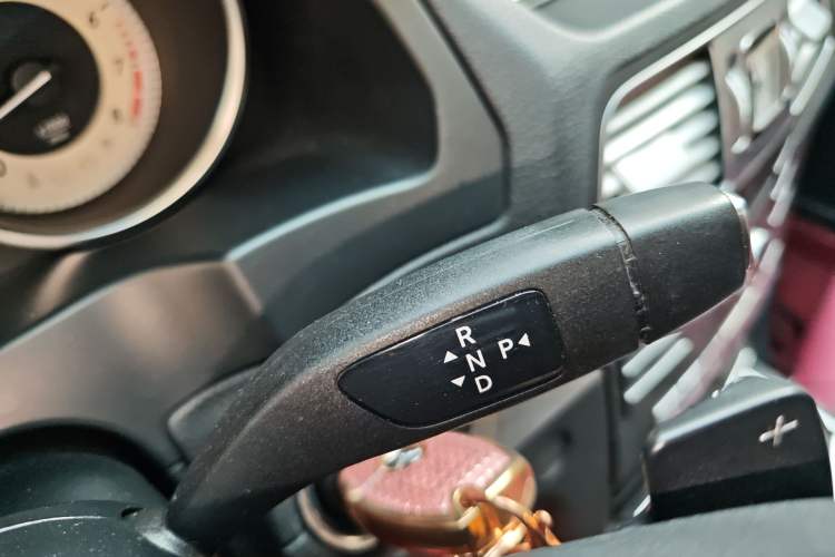 Used Mercedes-Benz E-Class 2016 E 200 Coupe Dynamic Edition Gear Lever