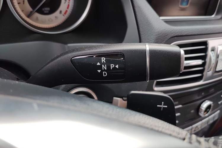 Used Mercedes-Benz E-Class 2016 E 200 Coupe Dynamic Edition Gear Lever