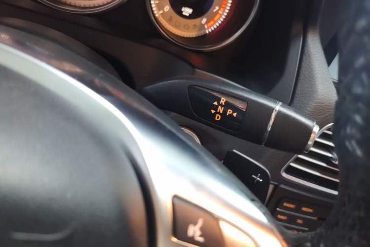 Used Mercedes-Benz E-Class 2016 E 200 Coupe Dynamic Edition Gear Lever