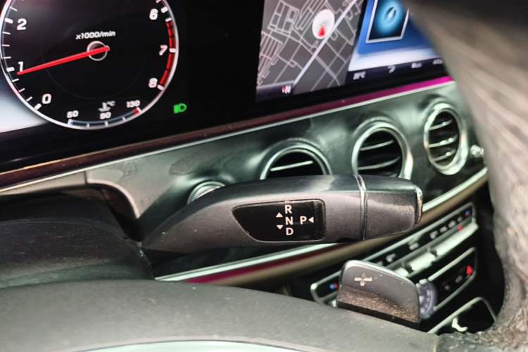 Used Mercedes-Benz E-Class 2016 E 200 L Sport Edition Gear Lever