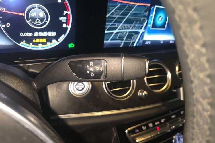Used Mercedes-Benz E-Class 2016 E 200 L Sport Edition Gear Lever