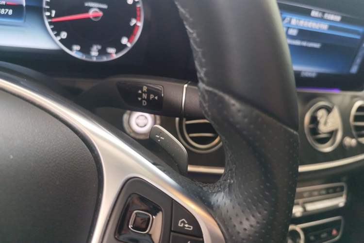 Used Mercedes-Benz E-Class 2016 E 200 L Sport Edition Gear Lever